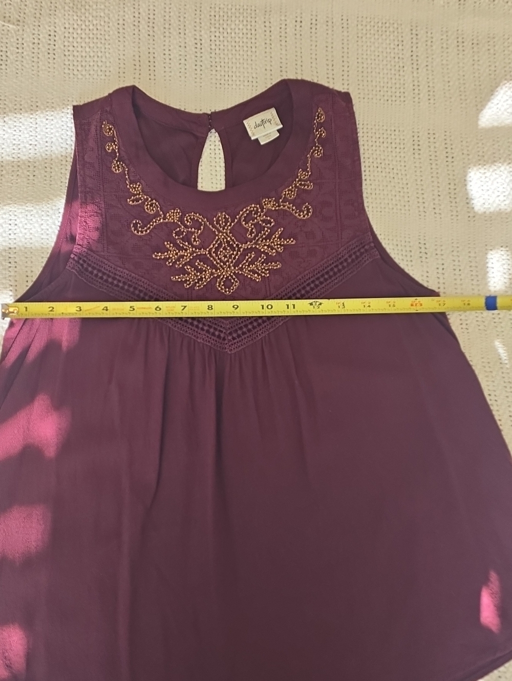 Daytrip Plum Beaded Yoke Sleeveless Camisole - Picture 3 of 5